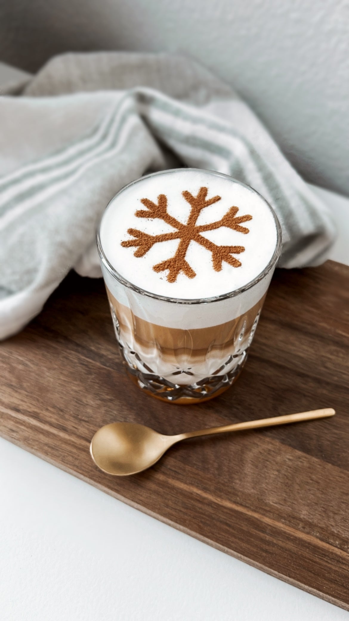 Milchschaumschablone "Schneeflocke"