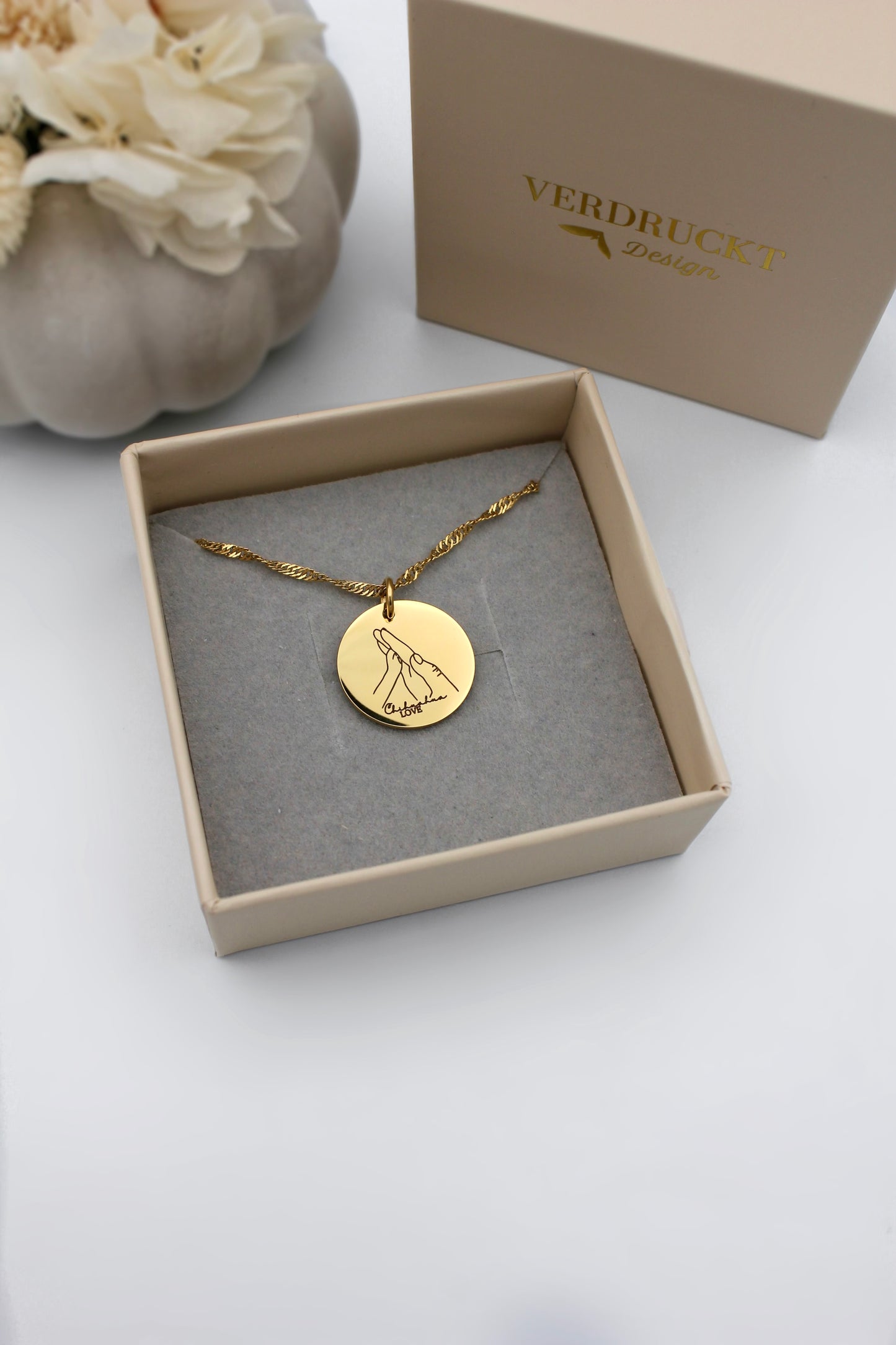 Halskette „eigenes Design“