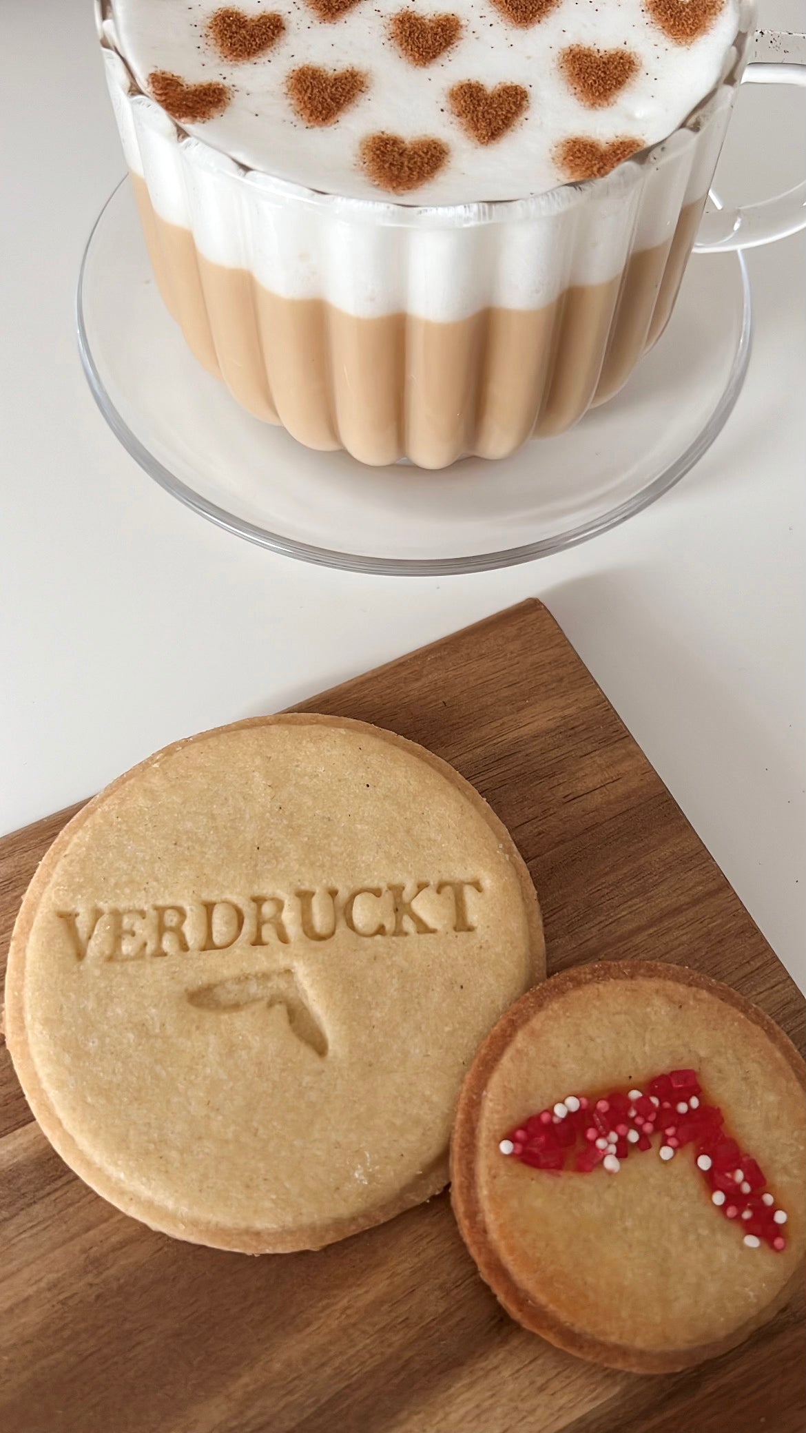 Ausstecher "personalisiertes Design“ (immer verfügbar - bitte vor dem Kauf kontaktieren, dann schalten wir das Produkt frei)